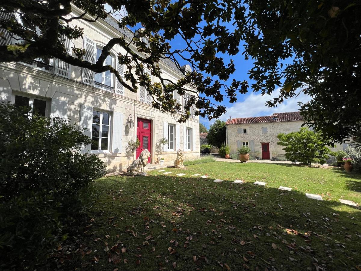 Chambres D'Hotes Dans Maison De Maitre Chaniers Luaran gambar