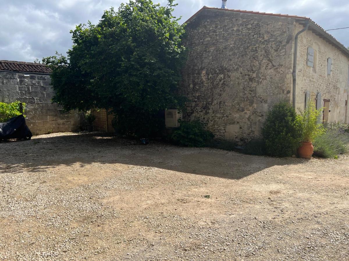 Chambres D'Hotes Dans Maison De Maitre Chaniers Luaran gambar